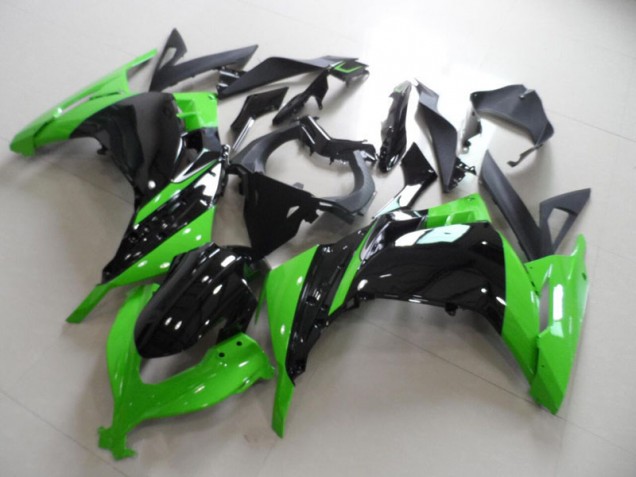 Carenagem Moto & Plástico Moto Kawasaki ZX 300R 2013-2016 - Preto Verde Carenagem Moto & Plástico Moto Kawasaki ZX 300R 2013-2016 - Preto Verde